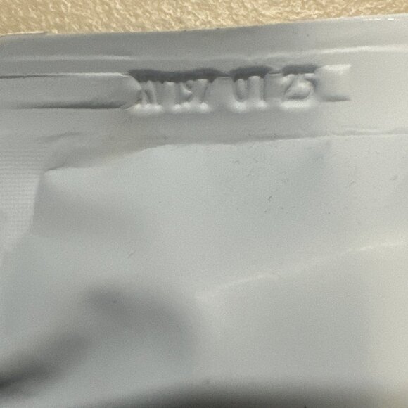 TWO Seacret Mineral-Rich Body Mud Minerals From The Dead Sea 300g 10.6oz - Picture 3 of 5